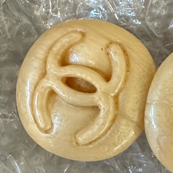 CHANEL COCO MARK CLIP ON BUTTON EARRINGS - Picture 4 of 5